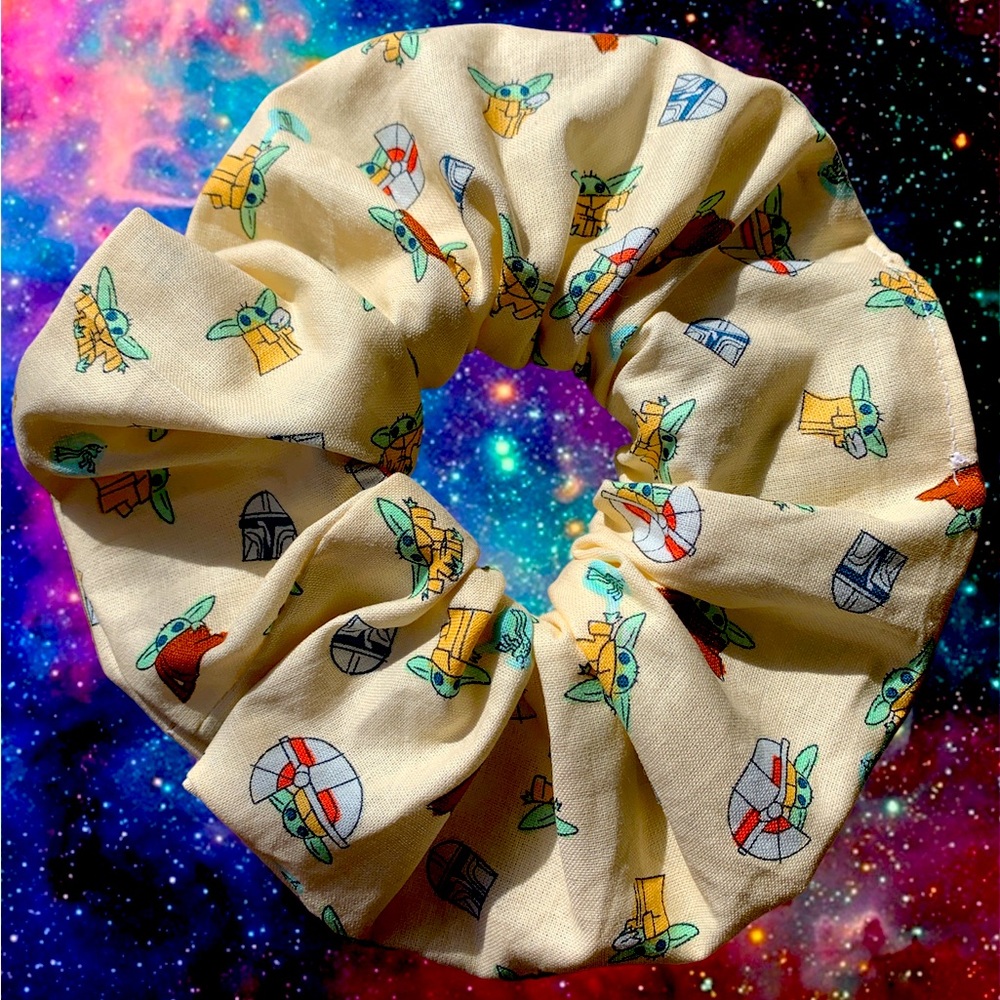 XL mandalorian hair scrunchie